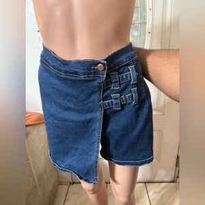 Women’s love trends Jean skort size 11